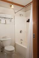 Old Faithful Snow Lodge & Cabins - Inside the Park