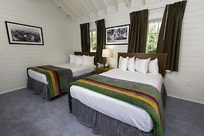 Swiftcurrent Motor Inn and Cabins - Inside the Park