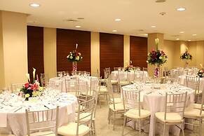 Torres de Alba Hotel & Suites