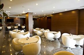 Torres de Alba Hotel & Suites