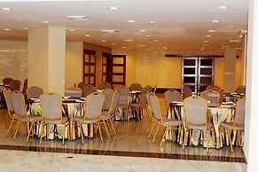 Torres de Alba Hotel & Suites