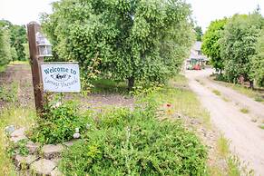 The Eden House Vineyard & Inn