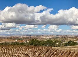 The Eden House Vineyard & Inn