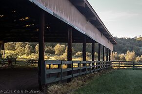 The Eden House Vineyard & Inn