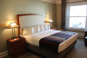 Mammoth Hot Springs & Cabins - Inside the Park