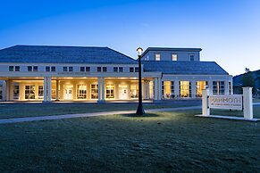 Mammoth Hot Springs & Cabins - Inside the Park