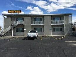 Umatilla Inn and Suites