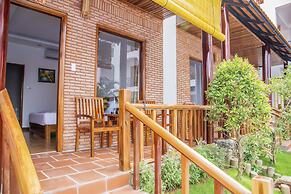 Dong Xuan Hong Hotel