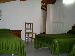 Hotel Puerta Romeros
