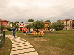 Gasparina Village