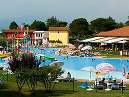 Gasparina Village
