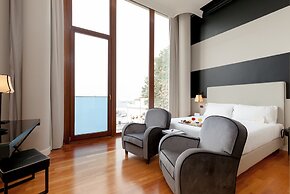 SeePort Hotel