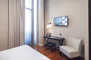 SeePort Hotel