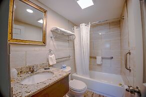 Sunrise Inn by OYO Titusville FL