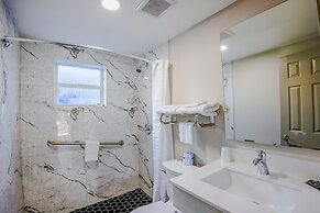 Sunrise Inn by OYO Titusville FL