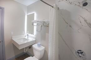 Sunrise Inn by OYO Titusville FL