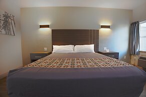 Sunrise Inn by OYO Titusville FL