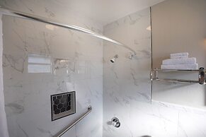 Sunrise Inn by OYO Titusville FL