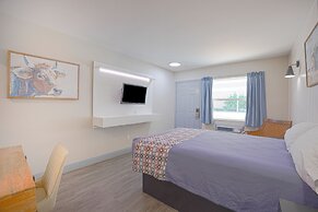 Sunrise Inn by OYO Titusville FL