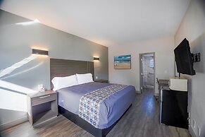 Sunrise Inn by OYO Titusville FL