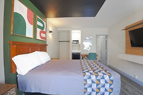 Sunrise Inn by OYO Titusville FL