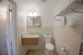 Sunrise Inn by OYO Titusville FL