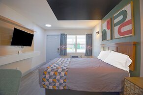 Sunrise Inn by OYO Titusville FL