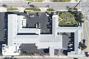 Sunrise Inn by OYO Titusville FL