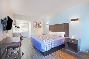 Sunrise Inn by OYO Titusville FL