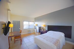 Sunrise Inn by OYO Titusville FL