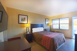 Sunrise Inn by OYO Titusville FL