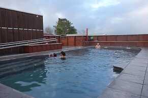 Parakai Springs Lodge