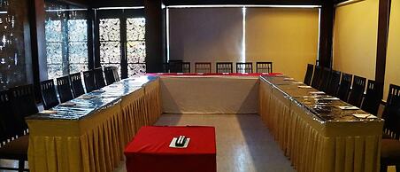 Silver Cloud Hotel & Banquets Ahmedabad