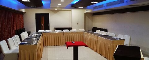Silver Cloud Hotel & Banquets Ahmedabad