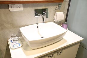 Silver Cloud Hotel & Banquets Ahmedabad