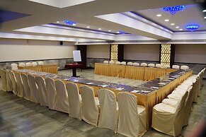 Silver Cloud Hotel & Banquets Ahmedabad