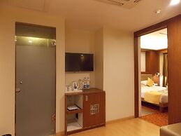 Silver Cloud Hotel & Banquets Ahmedabad