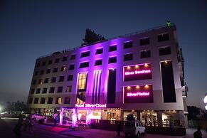 Silver Cloud Hotel & Banquets Ahmedabad
