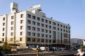 Silver Cloud Hotel & Banquets Ahmedabad