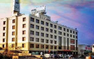 Silver Cloud Hotel & Banquets Ahmedabad