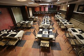 Silver Cloud Hotel & Banquets Ahmedabad