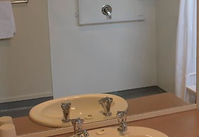 Alpine Rose Greymouth Motel