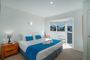 Waterfront Apartments Whitianga