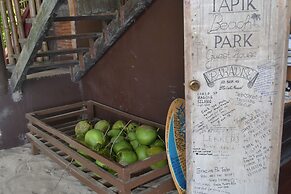 Tapik Beach Park Guest House