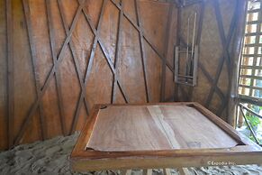 Tapik Beach Park Guest House