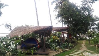 Tapik Beach Park Guest House