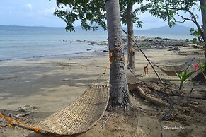 Tapik Beach Park Guest House
