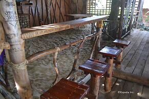 Tapik Beach Park Guest House