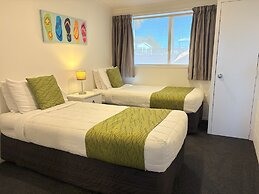 Bailey's At The Beach Motel