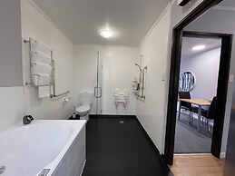 Hacienda Motor Lodge